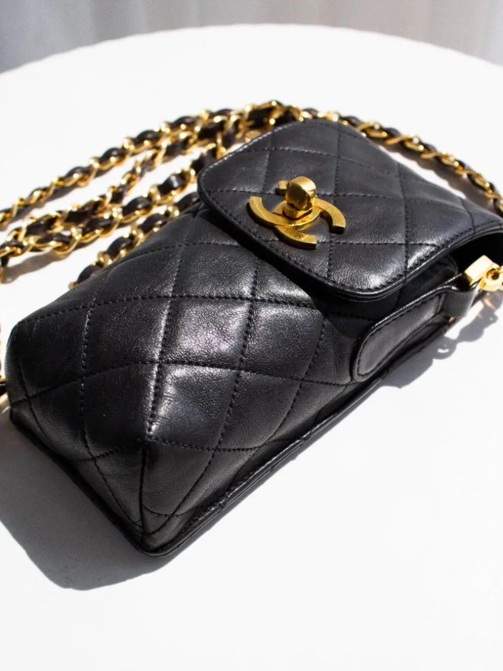 Chanel Vintage 1996 Black Lambskin Leather 24K Gold CC Turnlock 90s Phone Holder